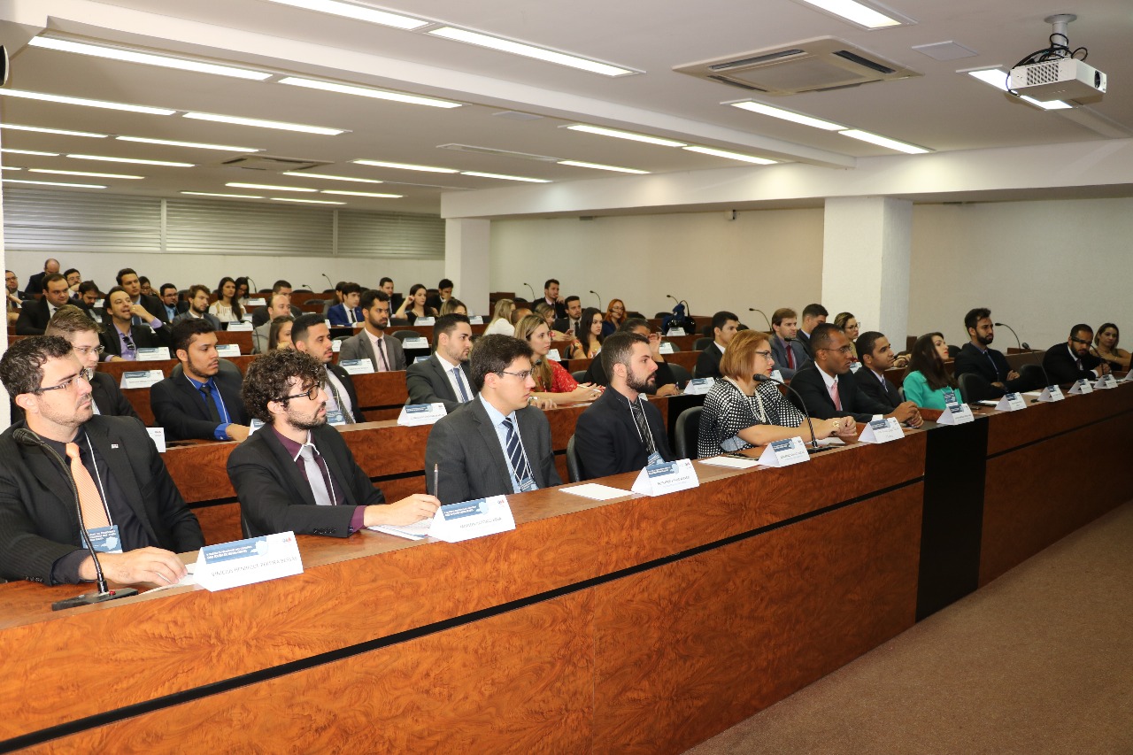 PRESIDENTE DA OAB JOVEM DE ARAXÁ PARTICIPA DO II COLÉGIO DE PRESIDENTES DE COMISSÕES OAB JOVEM DE MINAS GERAIS E DO I ENCONTRO MINEIRO DA JOVEM ADVOCA