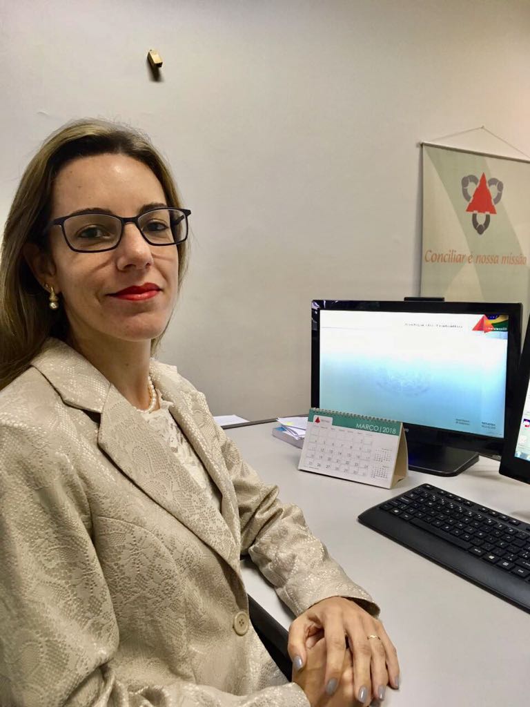 JUÍZA DA VARA DO TRABALHO DE ARAXÁ É CITADA NA XVI CONFERÊNCIA DA ADVOCACIA MINEIRA.