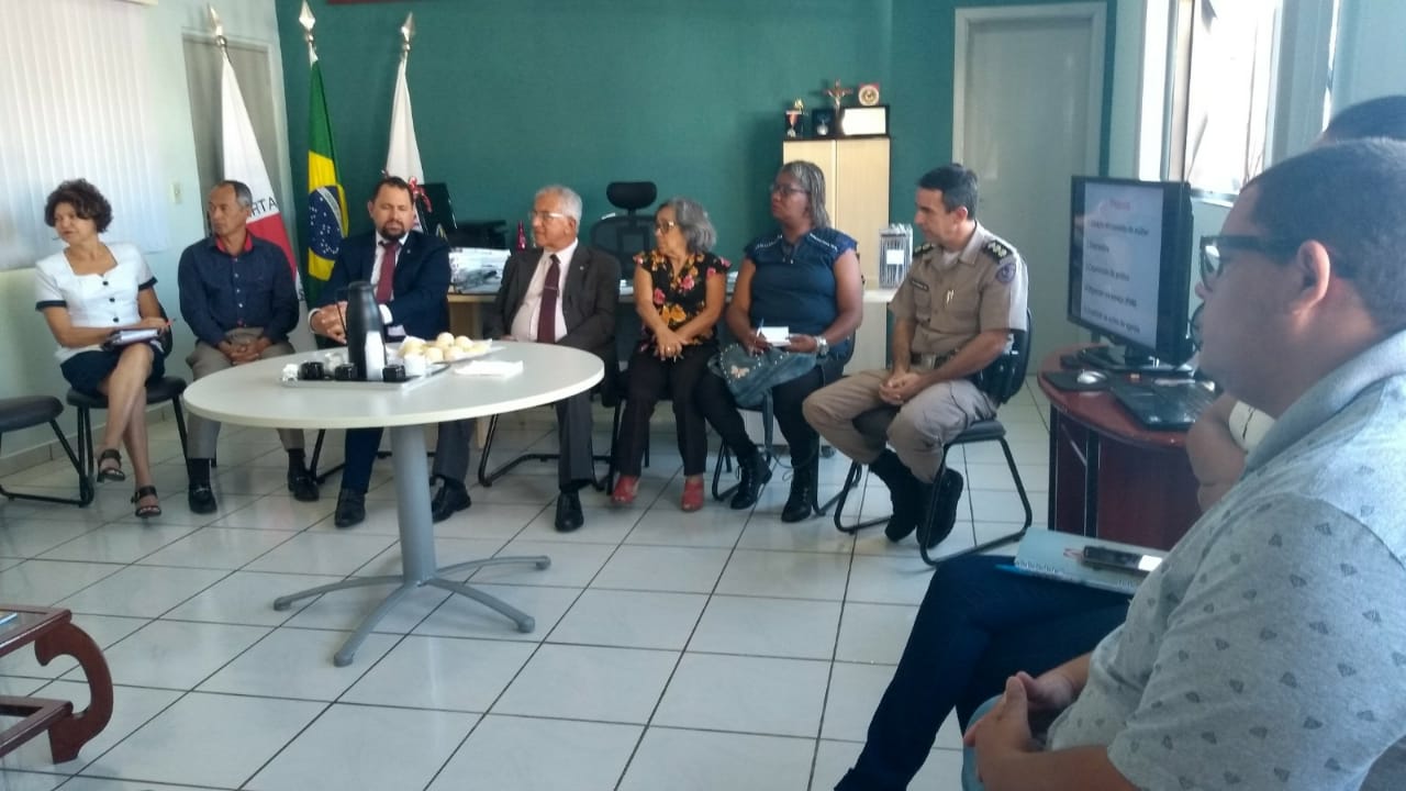 REUNIÃO SOBRE PREVENÇÃO À VIOLÊNCIA CONTRA A MULHER