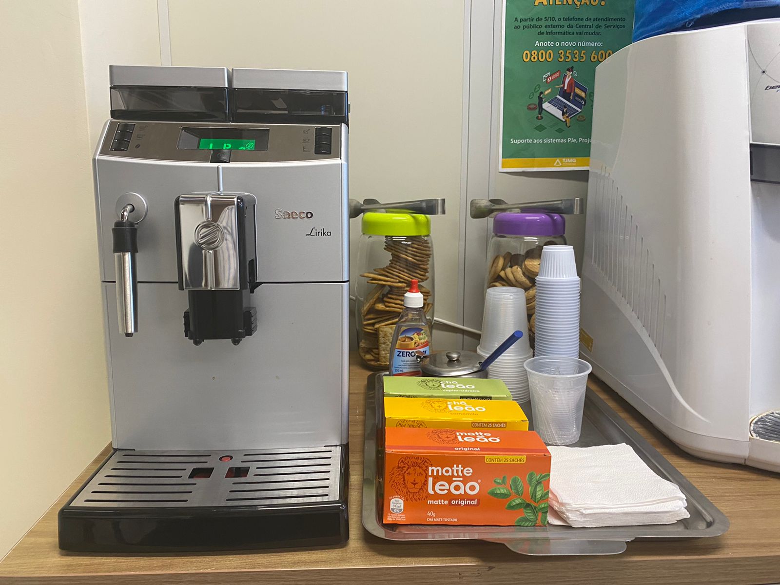 NOVIDADE: SALA DE APOIO DO FÓRUM FOI EQUIPADA COM MÁQUINA DE CAFÉ EXPRESSO 
