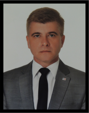 Dr. Rodrigo Farnesi de Ara�jo